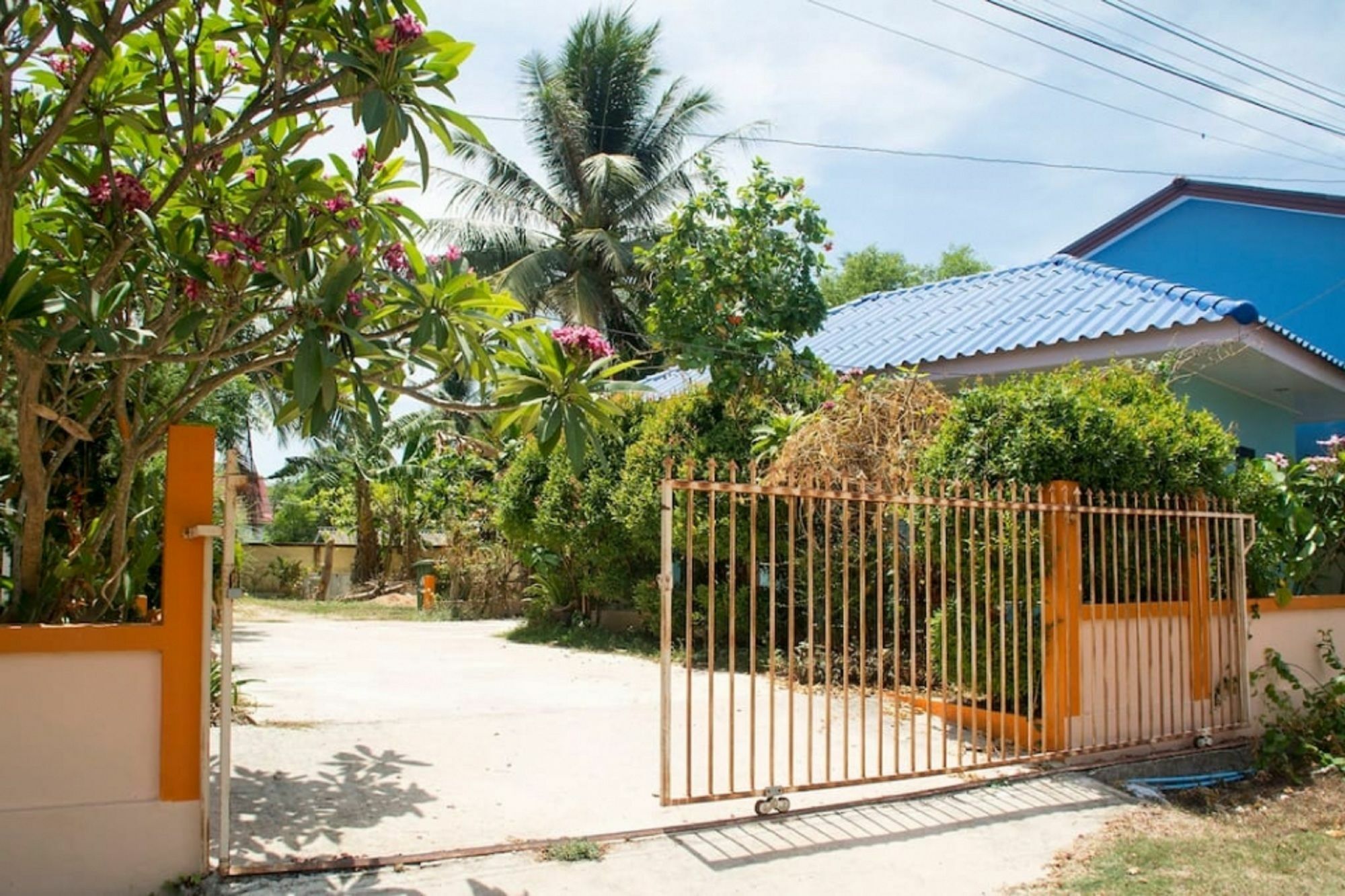 Aquatoria Phuket Bangtao Villa Surin Beach  Buitenkant foto